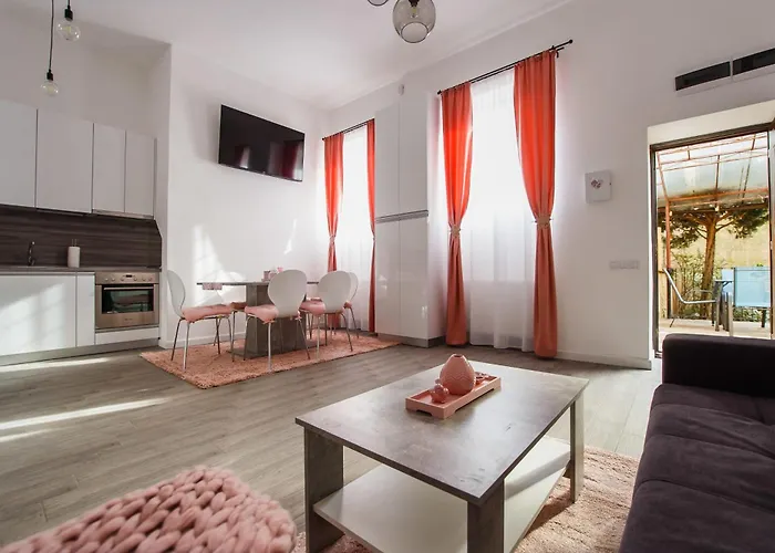 Garden Apartment Ultracentral